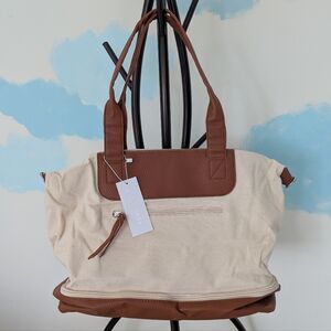 Graf Lantz NWT weekender bag - approx 15" long x 7" width x 13" tall